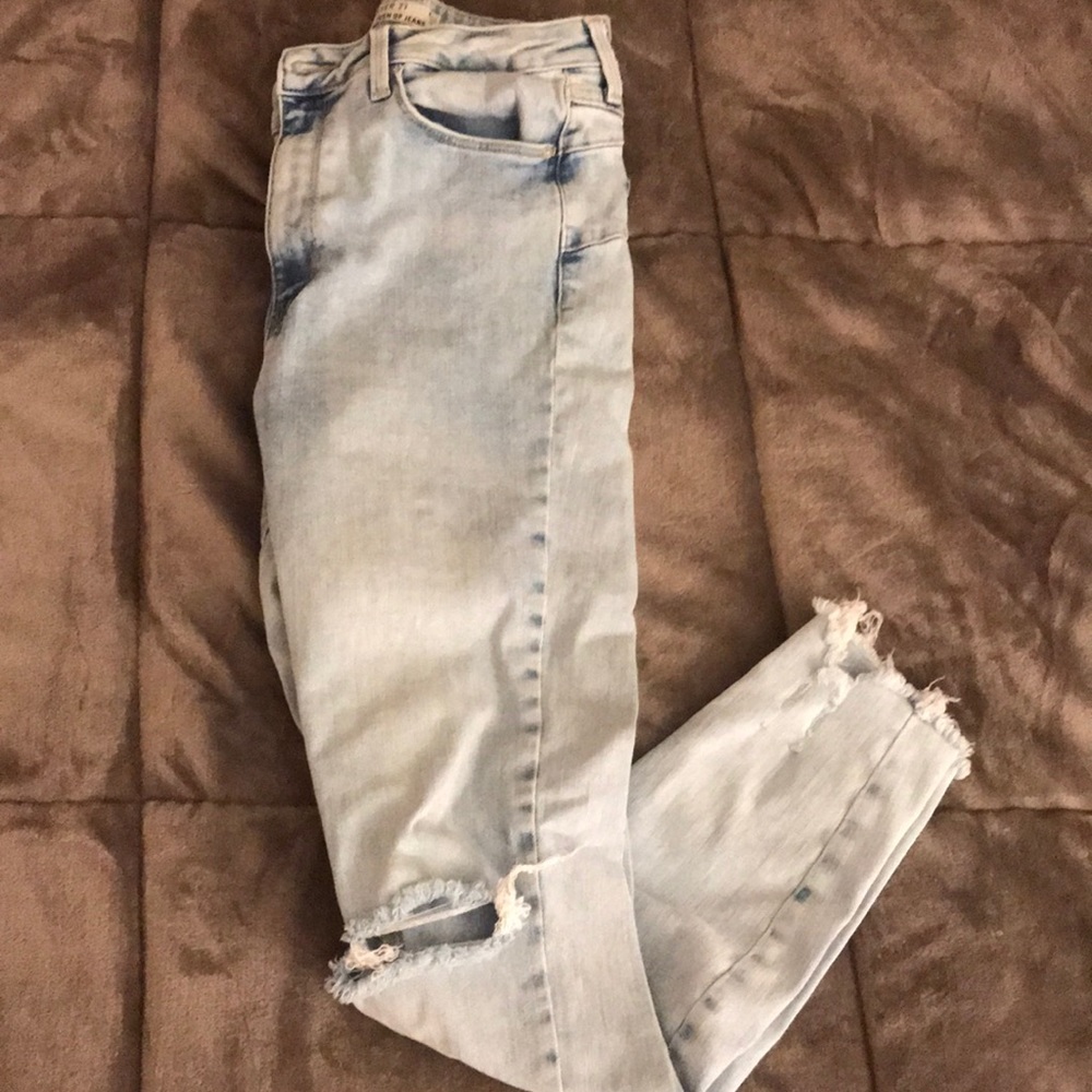 Light washed forever 21 high waisted jeans